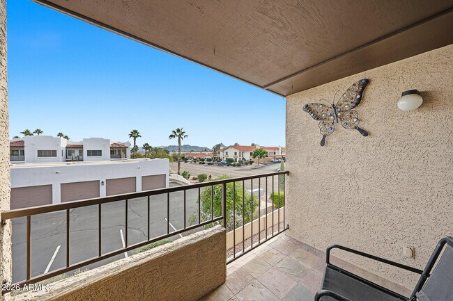 Building Photo - 16540 E Gunsight Dr