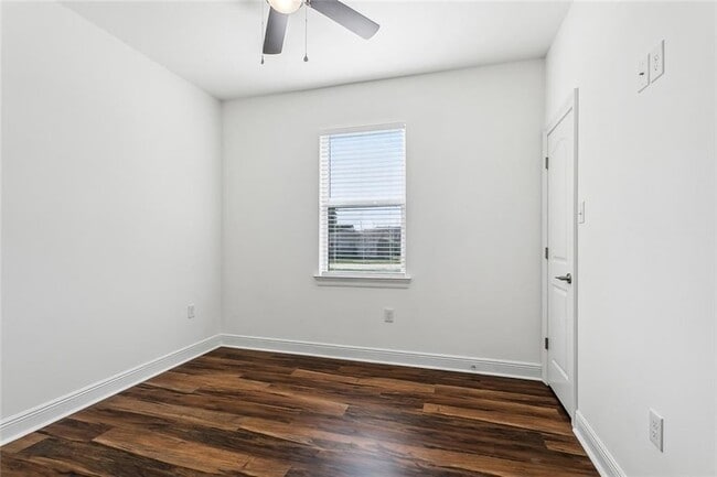 Building Photo - 3015 Wall Blvd