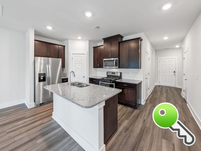 Building Photo - Beautiful 3 Bed / 2.5 Bath Home with Garage in Simpsonville