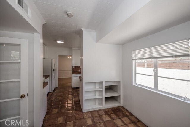 Building Photo - 6229 Agnes Ave