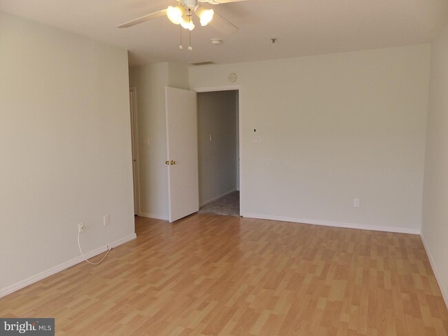 Building Photo - 1206 Wharton Rd