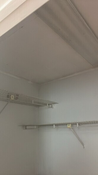 Building Photo - 115 5th St NE