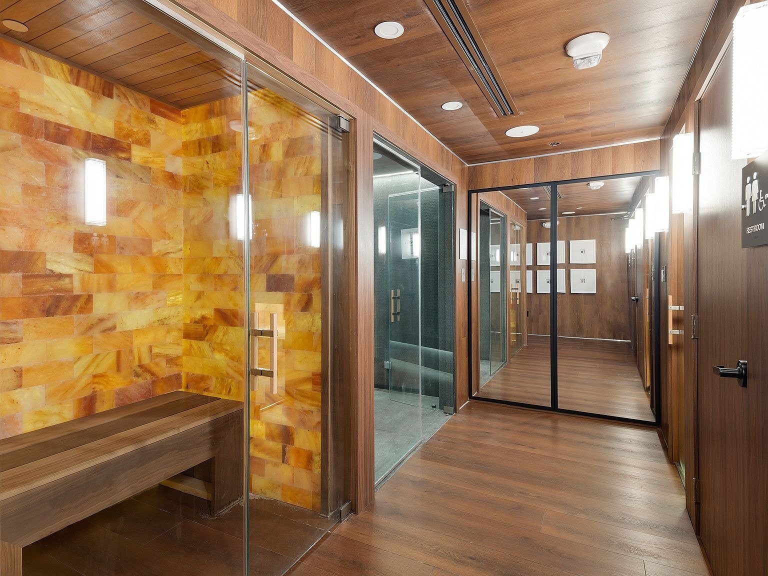 Building Photo - 555 NE 34th St