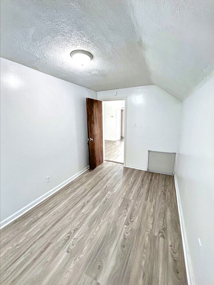 Building Photo - 3295 W 46th St