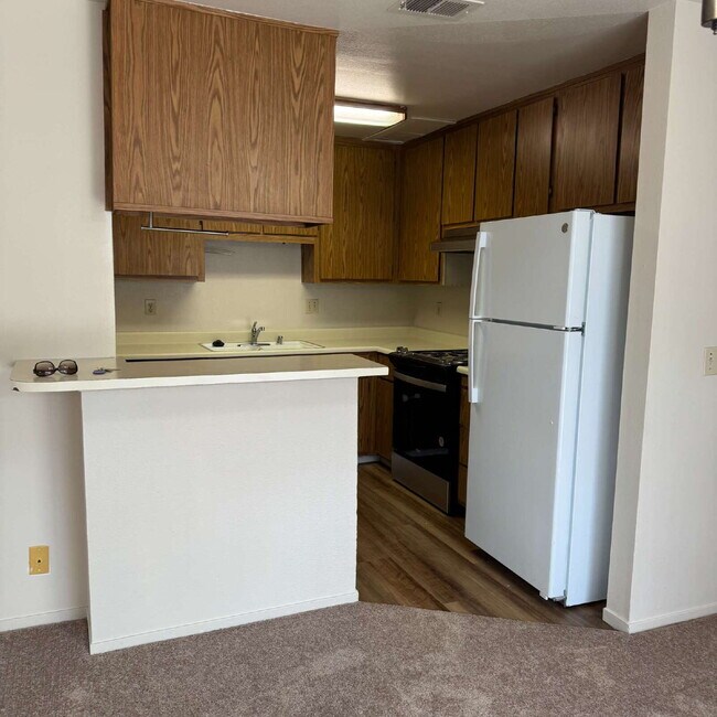 Building Photo - Stonegate living
