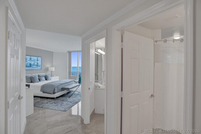 Building Photo - 3100 N Ocean Blvd