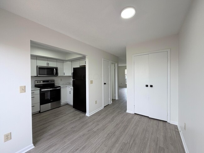 Building Photo - 5372 Portland St