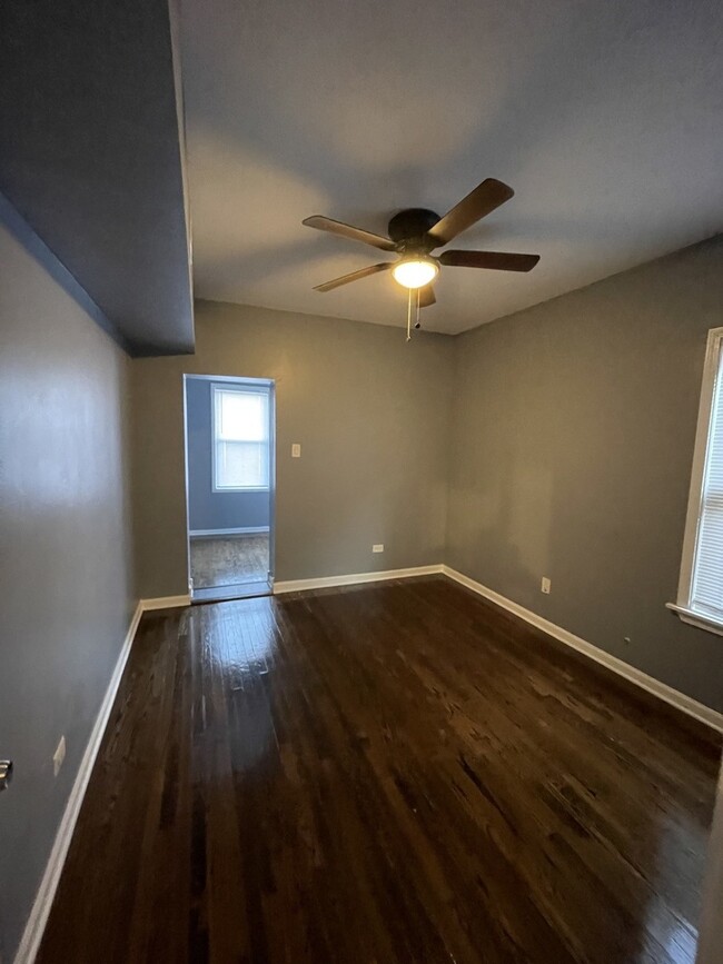 Building Photo - 7843 S Cregier Ave