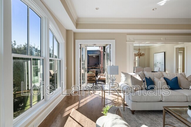 Building Photo - 1 Vendue Range