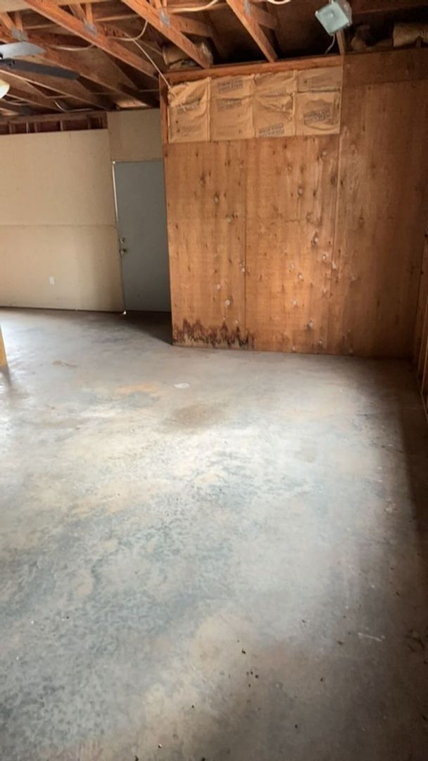 Building Photo - 502 Wagon Wheel Rd