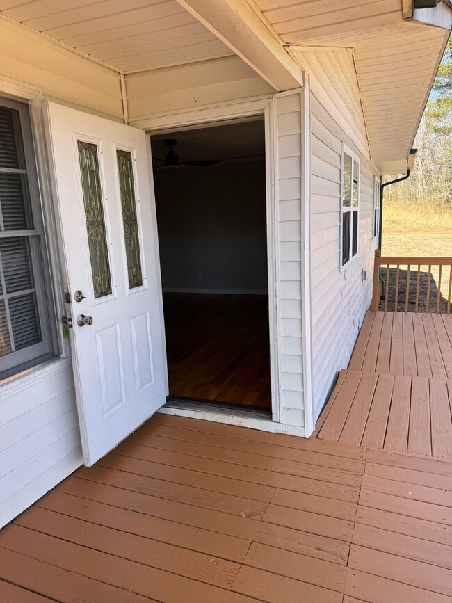 Building Photo - Spacious 4-Bedroom Rural Home on Private Acreage