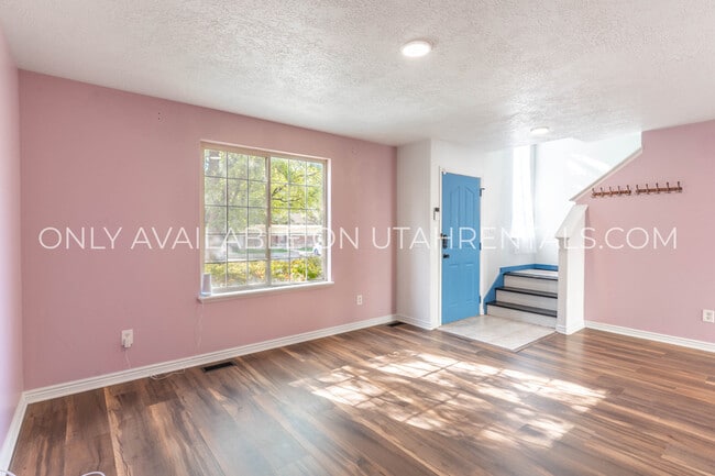 Building Photo - 763 E 80 S