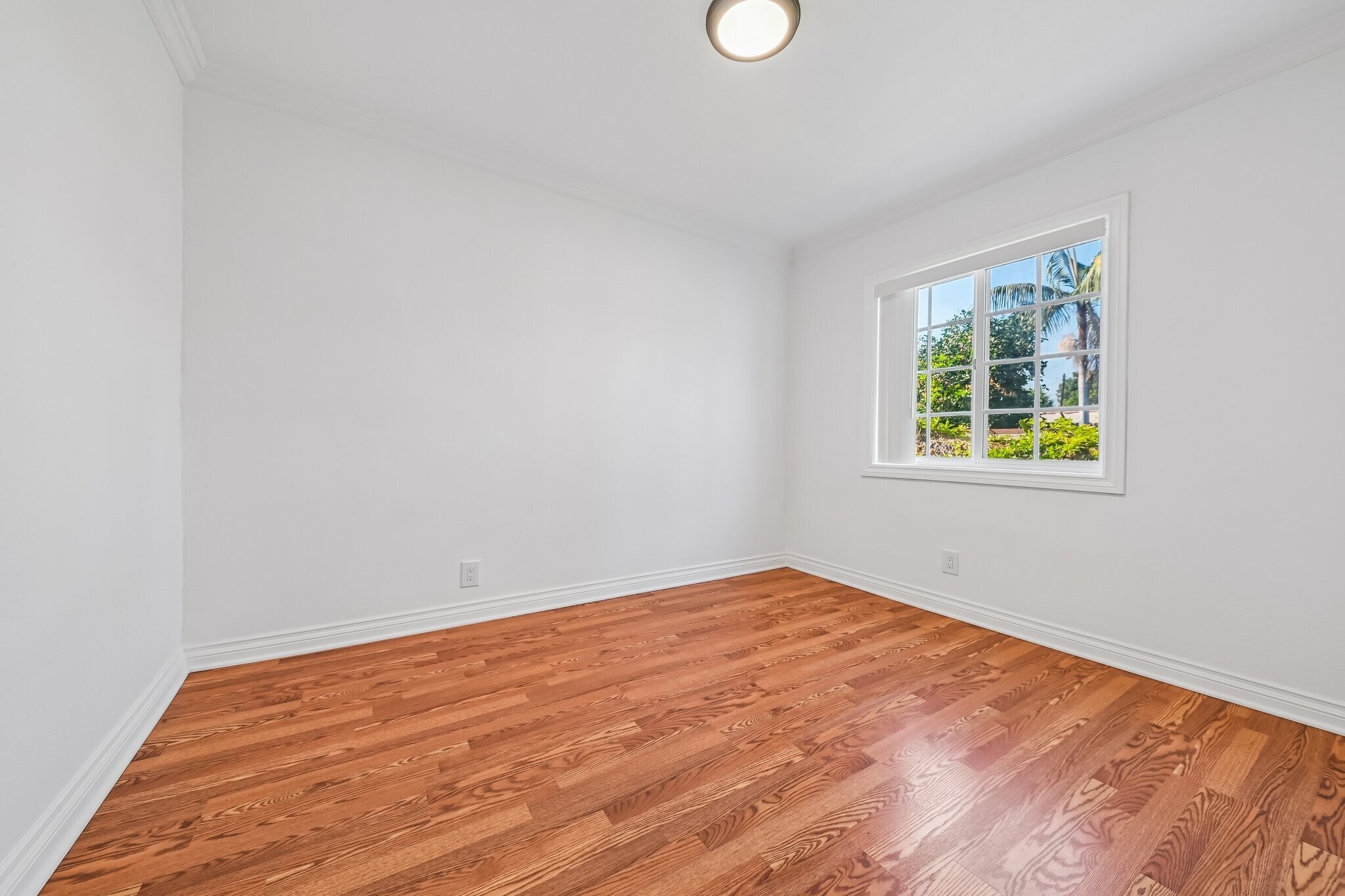 Bedroom 1 downstairs - 6003 N Muscatel Ave