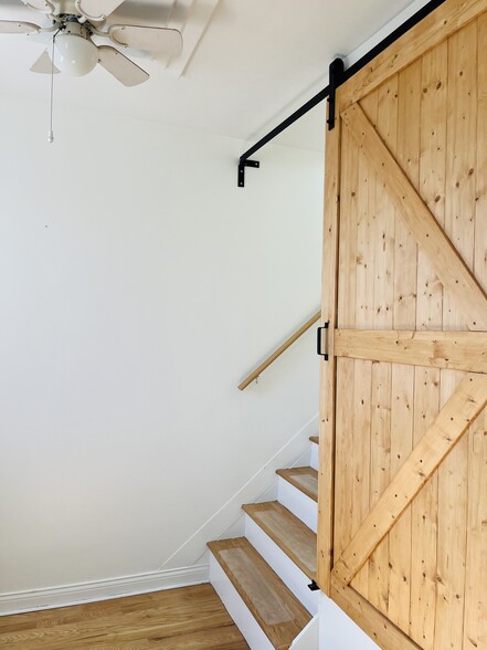 Building Photo - 2318 W 19th St