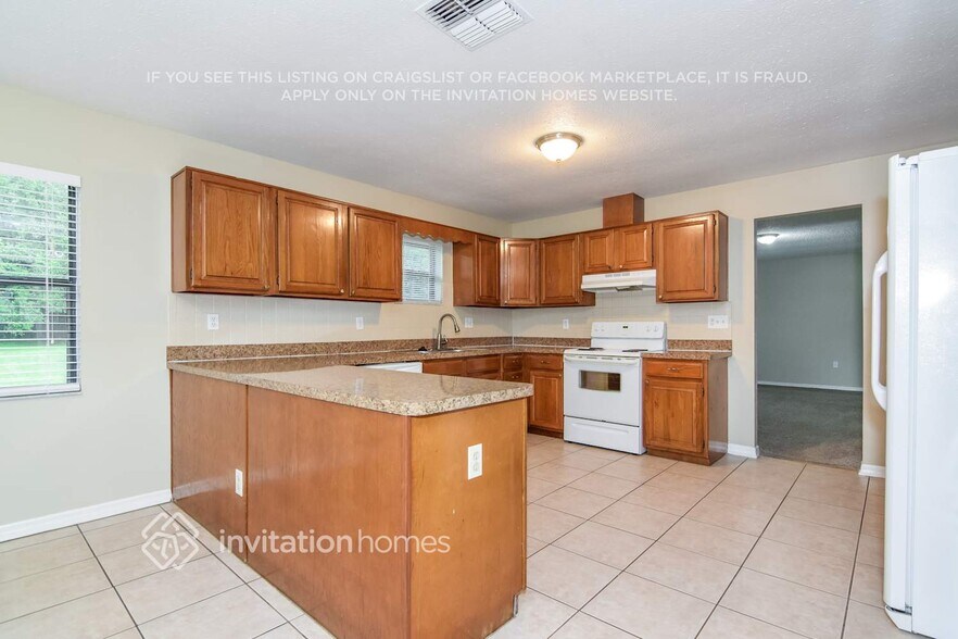 Building Photo - 5840 Carina Trce