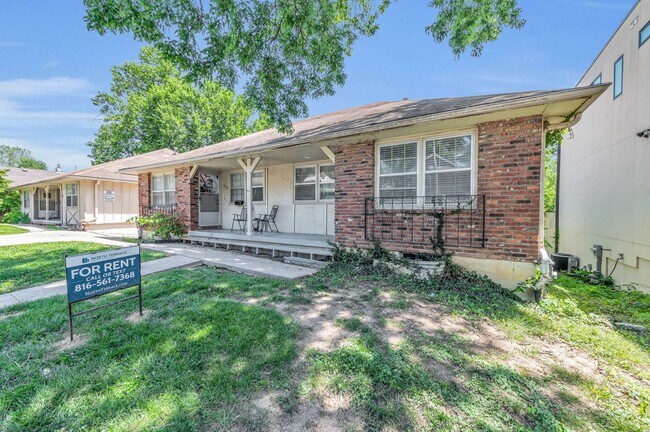 Floorplan - 4723-4725 MERCIER