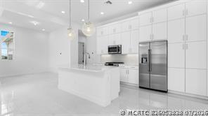 Building Photo - 5078 Lido Key Ln