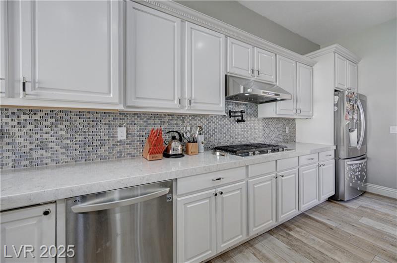 Kitchen - 9738 Bear Trap Ct