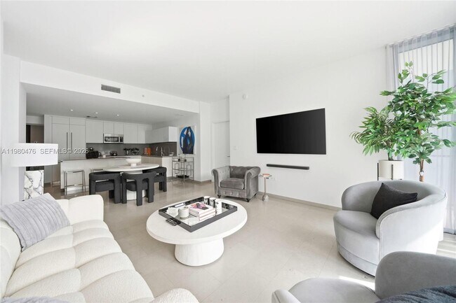 Building Photo - 88 SW 7th St