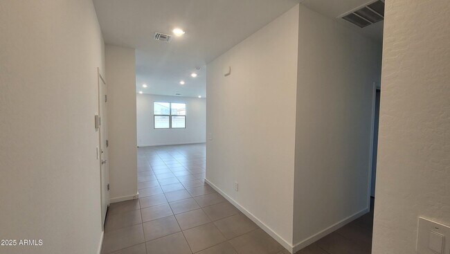 Building Photo - 15998 W Smoketree Dr