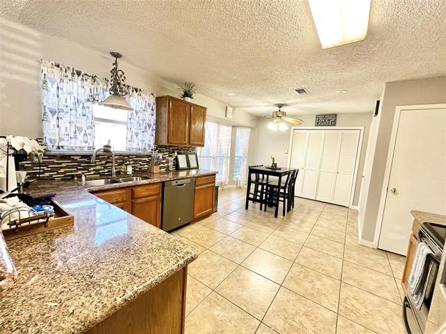 Building Photo - 8501 Brushy Creek Trail