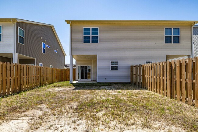 Building Photo - 408 Blockade Shl Ln