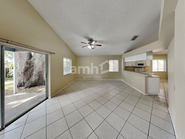 Building Photo - 1821 Rudder Dr