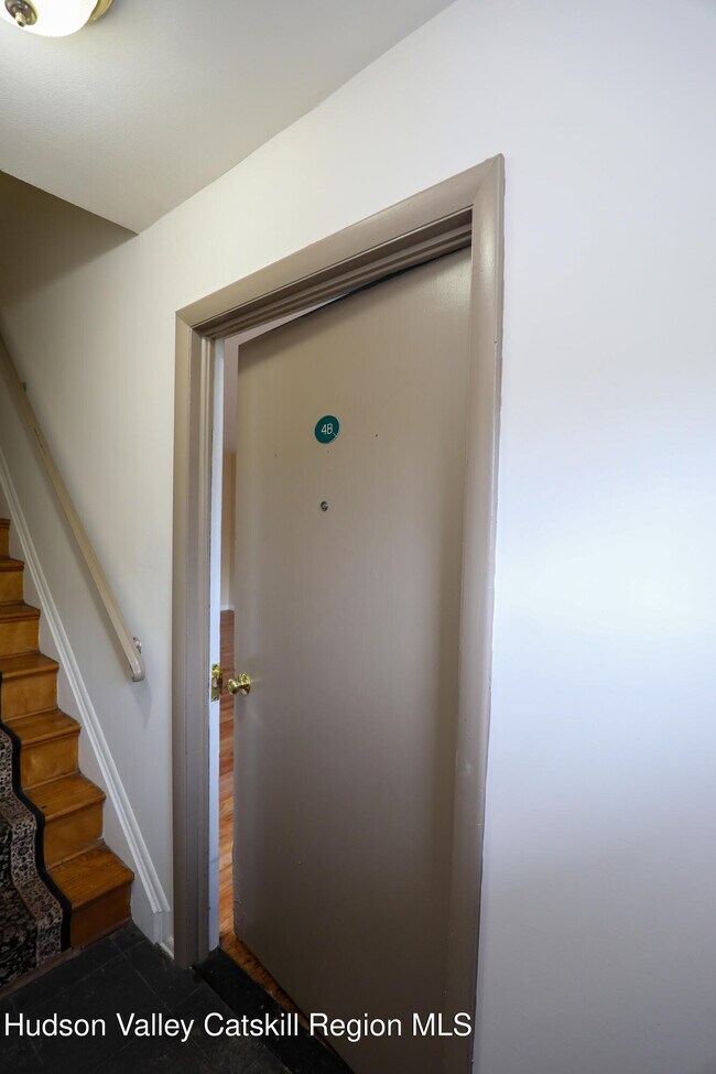 Building Photo - 30 Lamb Ave