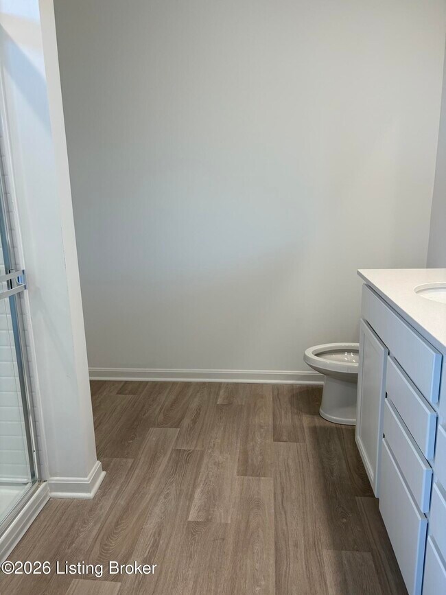 Building Photo - 2015 Lyndon Green Cir