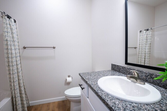 Building Photo - Brand new 4 bedroom home - Mount Vernon