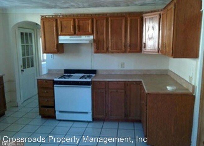 Building Photo - 2 br, 2 bath House - 1445 New Holland Pike