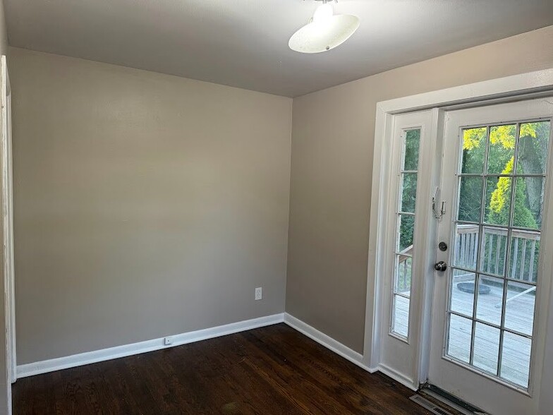Building Photo - 4786 Hardwick Dr