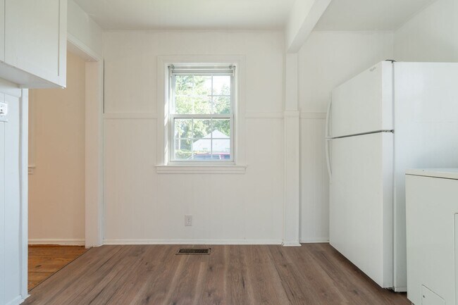 Building Photo - 29 Fiske St