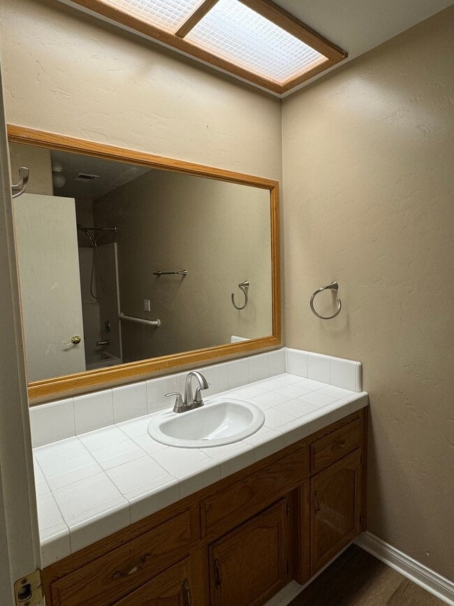 Building Photo - Southwest Dream Home