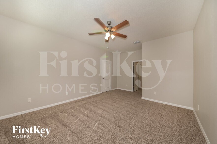 Building Photo - 6117 Oak Mill Terrace