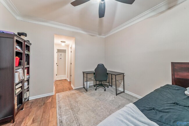 Building Photo - 10007 Meredith Ln SE