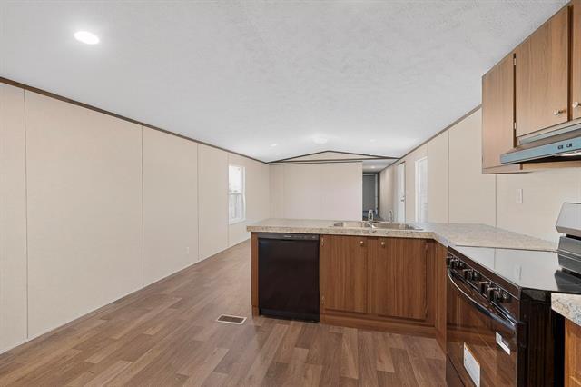 Building Photo - 16731 Flow Rd