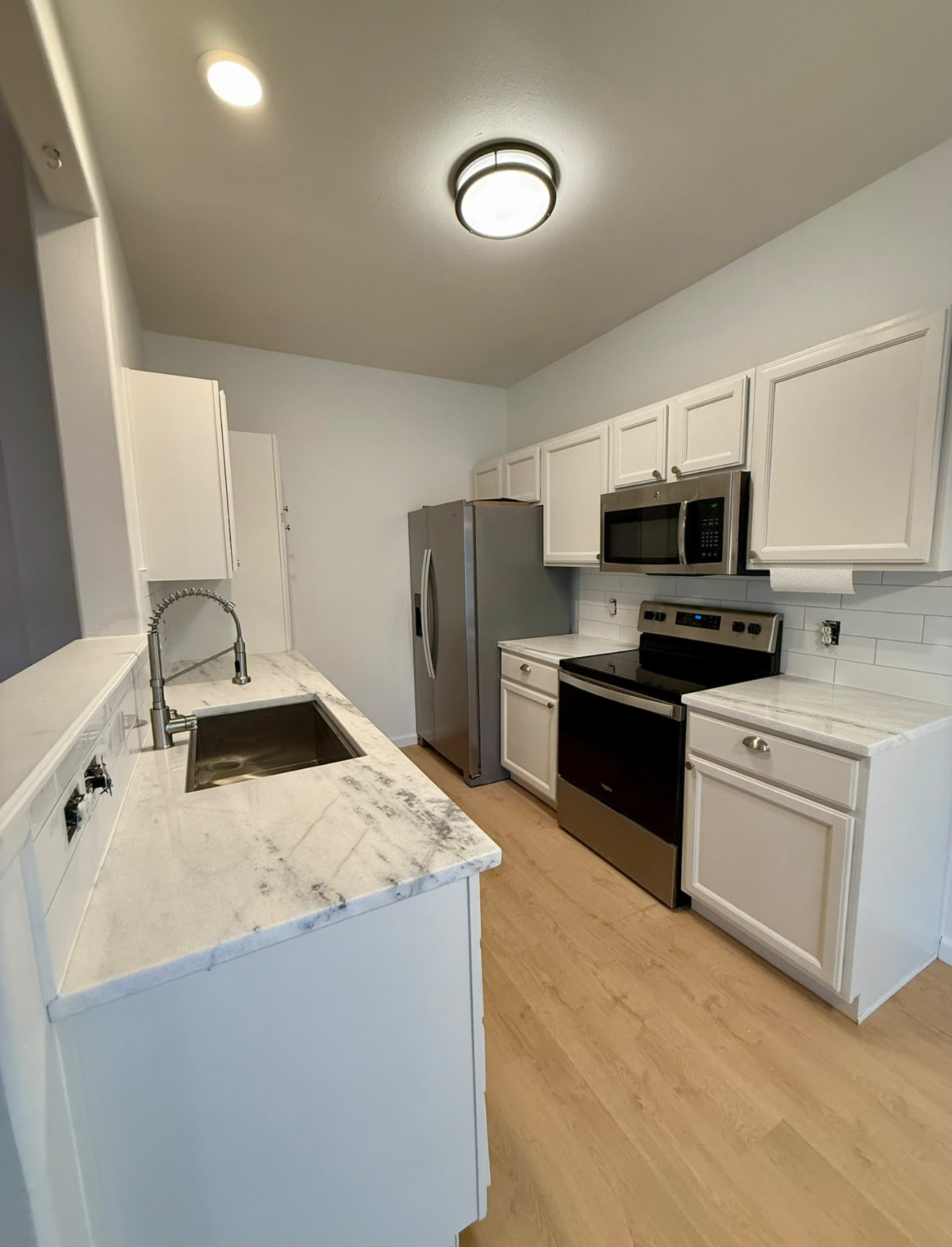 Kitchen 1 - 12943 Lafayette St
