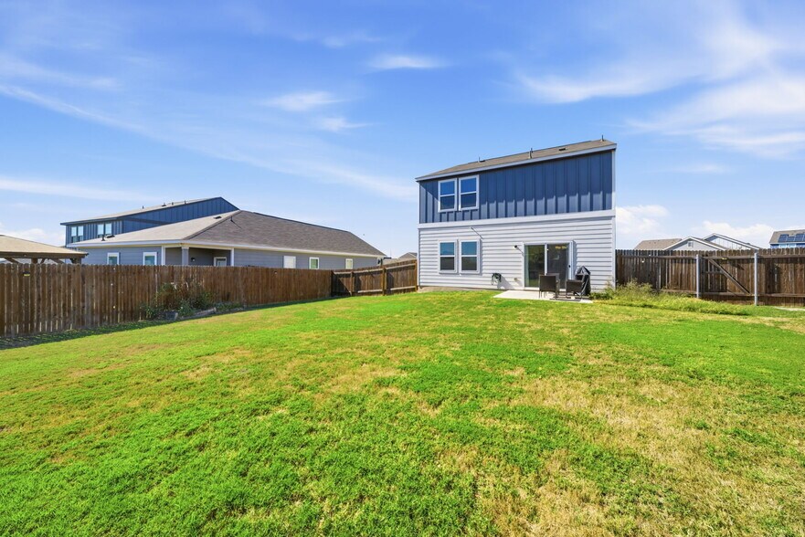 Backyard - 13011 Tarland St