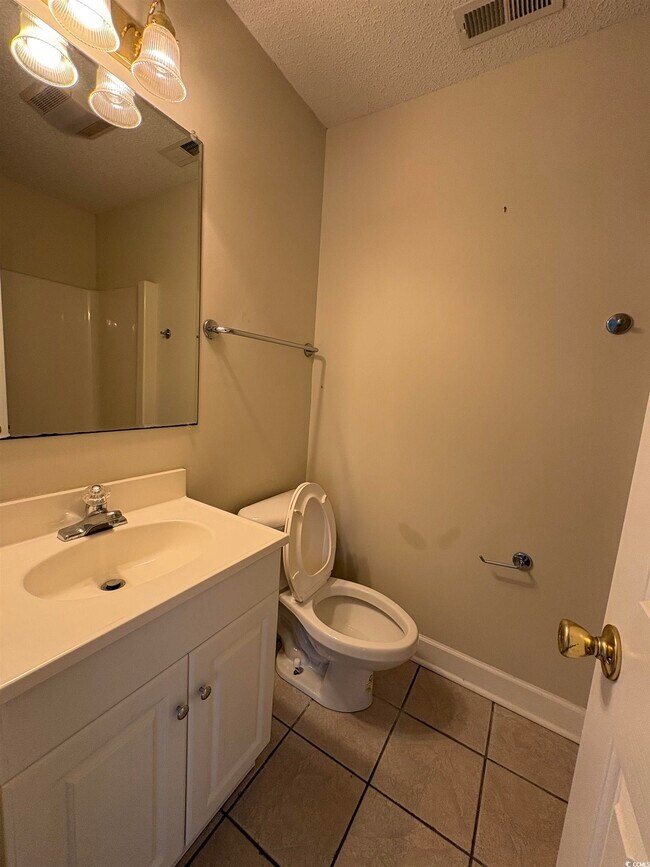 Building Photo - 1509 Watson Ave