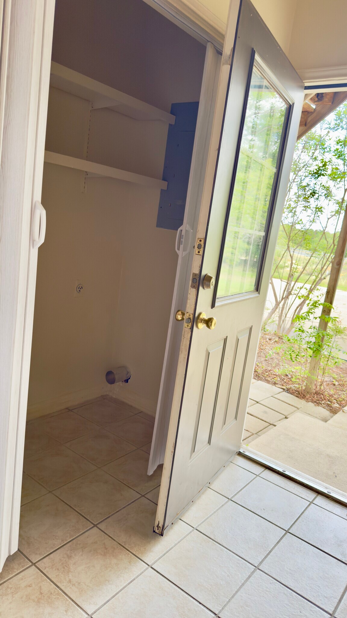 Building Photo - 3001 Whisper Oaks Ln