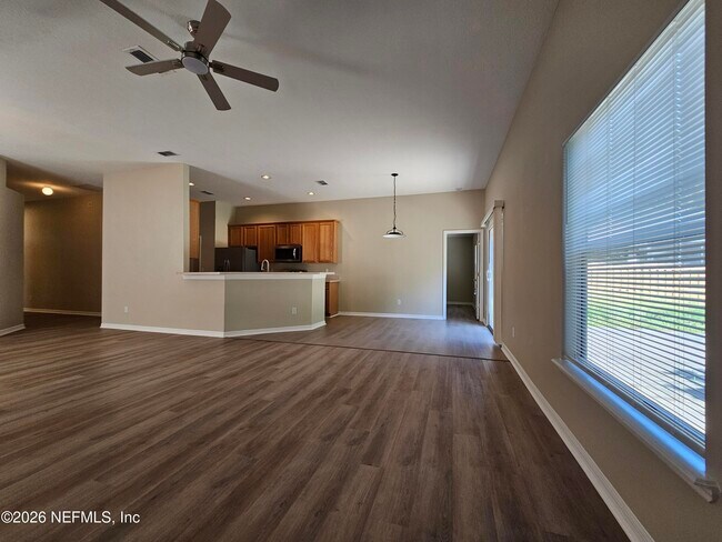 Building Photo - 1616 Austin Ln