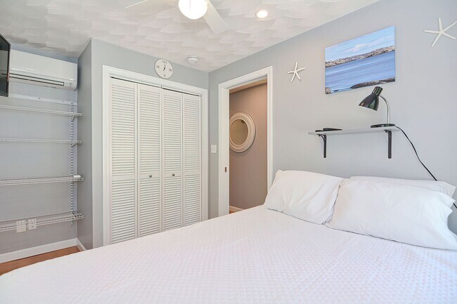 Building Photo - 10 Josephs Way