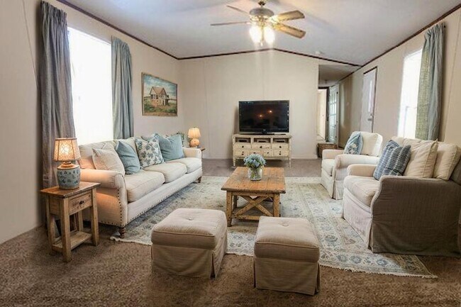 Building Photo - 44 Cotton Bayou Cir