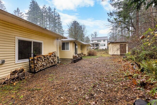 Building Photo - 9702 SW Brookside Dr