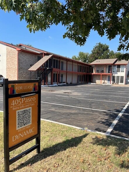 Building Photo - 401 NW 24th St