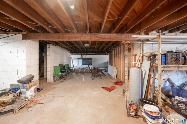 Building Photo - 240 Great Plain Rd