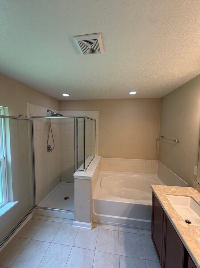 Building Photo - 3071 Angora Bay Dr