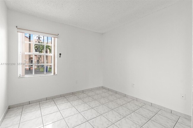 Building Photo - 12450 NW 7th Ln