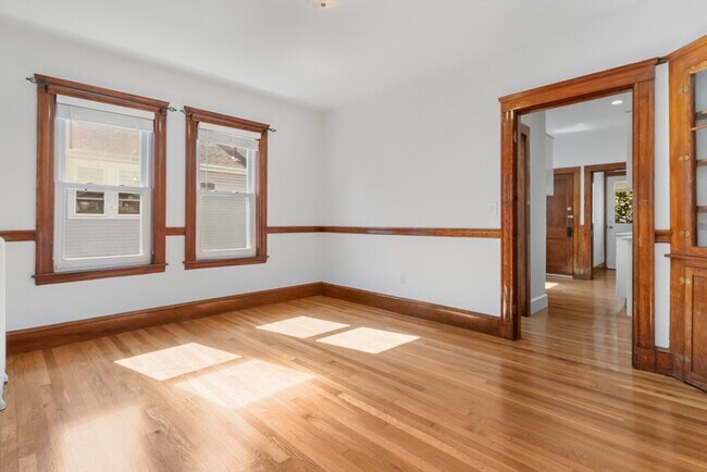 Building Photo - 36 Turner St